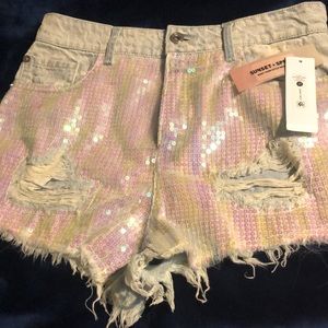 NWT Sunset + Spring distressed denim shorts with beautiful sequins size 27